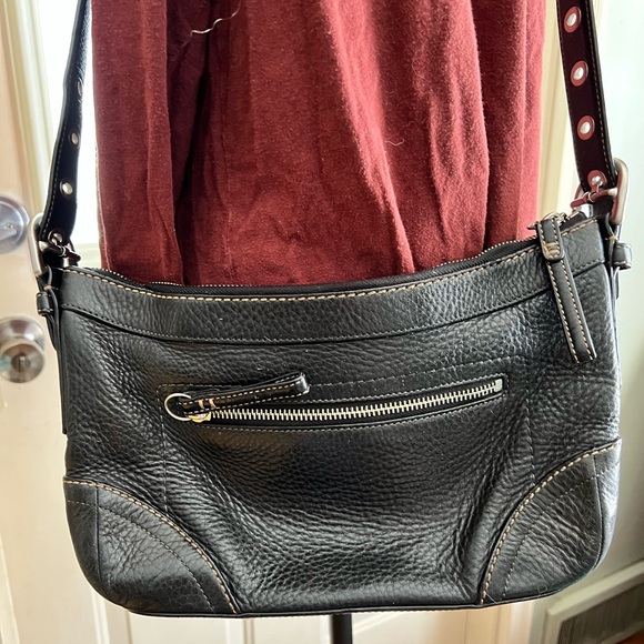 Coach Hamilton Pebbled leather  shoulder bag silver hardware adjustable strap. - Picture 2 of 12